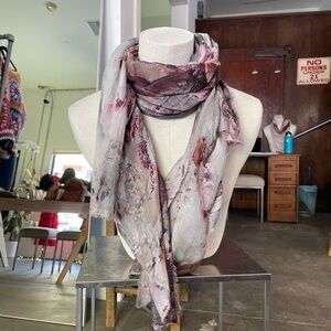 813 Ottotredici Gray and Purple Floral Print Scarf